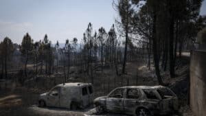 Incendies : Deux fronts restent actifs à Covilhã.
