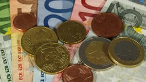 Incendies : Les entreprises peuvent rester un an sans payer de cotisations (remarquez)
