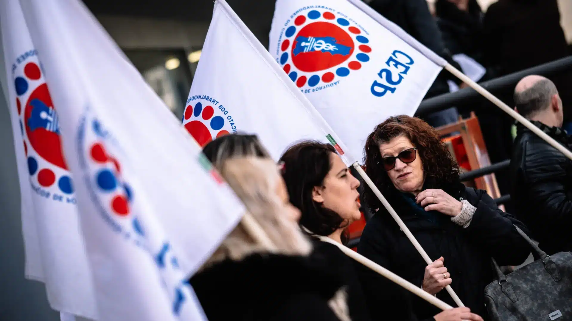 La CESP affirme que la révision de la législation est un "assaut contre les droits de ceux qui travaillent".