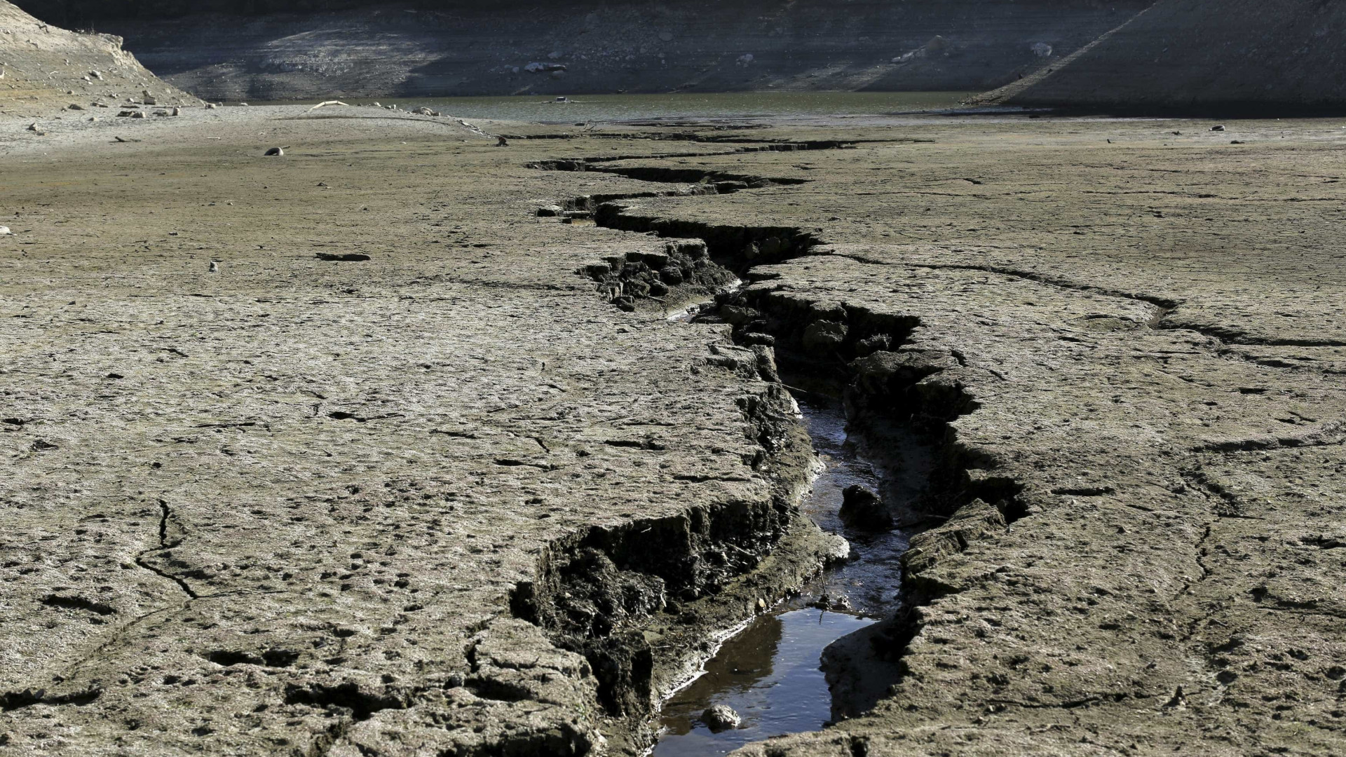 La couverture médiatique des changements climatiques compromet l'action contre la désinformation.