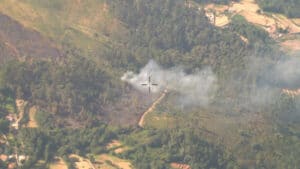 La Força Aérea renforce la surveillance dans la lutte contre les incendies. Voici les images.