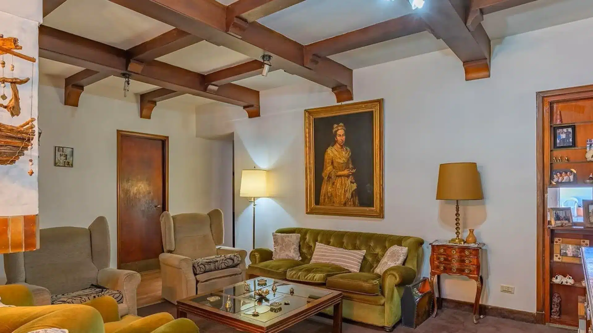 L'Argentine recherche une peinture pillée par un fugitif nazi vue dans une agence immobilière.