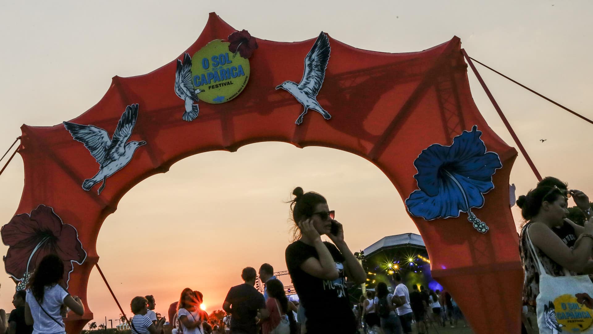 Le Festival O Sol da Caparica est presque là : Rappelez-vous quels artistes vont se produire.