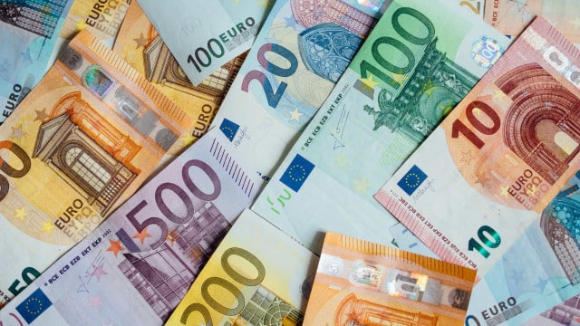 Le gouvernement annonce un renforcement des programmes du PRR de 319 millions.