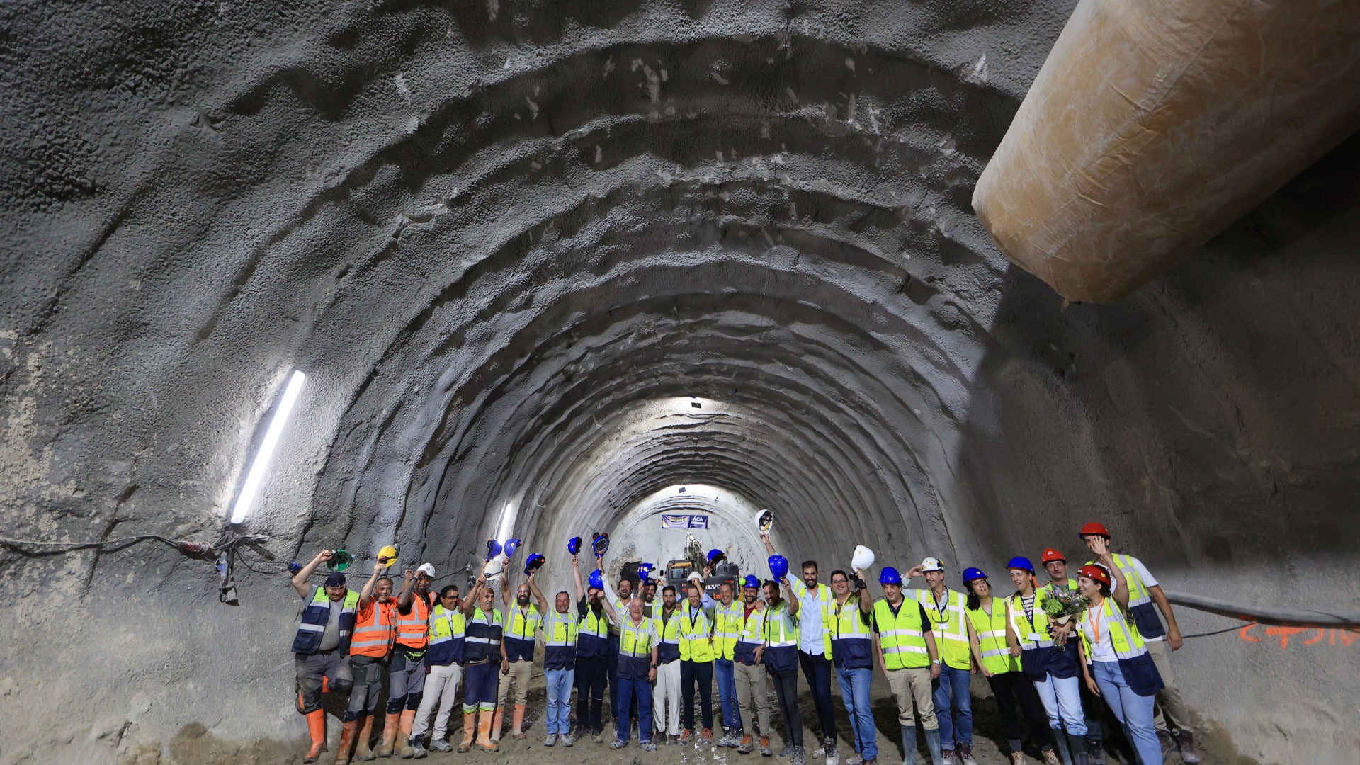 Le métro de Porto ouvre le dernier tunnel des travaux de la ligne Rose.