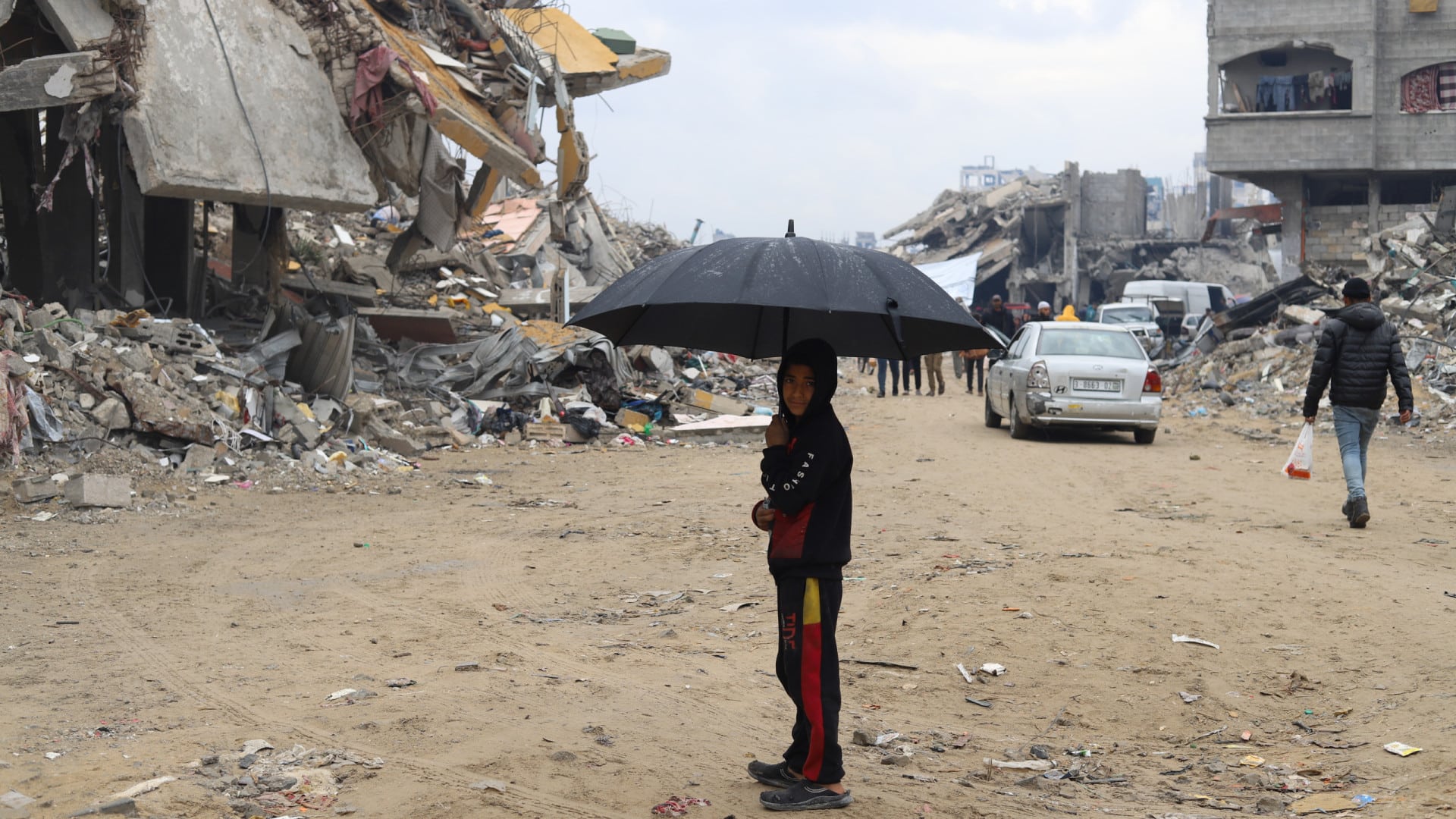 Le Movimento Ocupy for Gaza envoie 2.000€/mois pour aider des familles à Gaza.