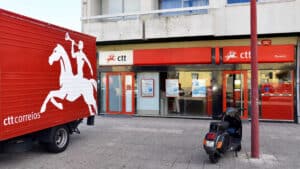 Les CTT suspendent l'envoi postal de biens vers les États-Unis.