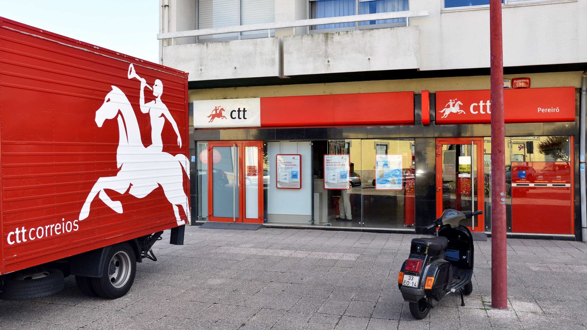 Les CTT suspendent l'envoi postal de biens vers les États-Unis.