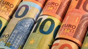 Les paiements en retard augmentent à 736 millions jusqu'en juillet.