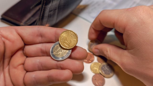 Les rémunérations réelles des travailleurs (seulement) augmentent de 3,7 % : Pourquoi ?