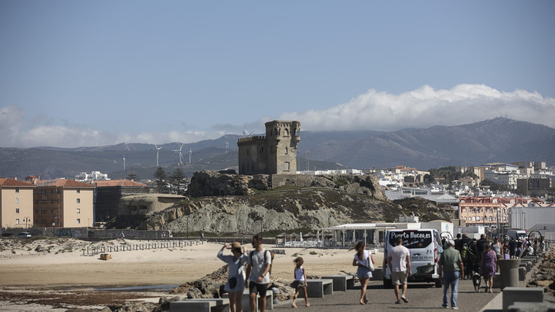 L'Espagne bat le record de touristes jusqu'en juin avec 44,5 millions d'entrées.