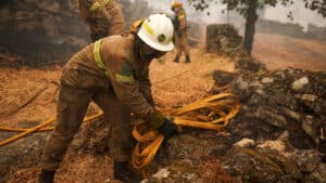 L'incendie qui a touché Vila Chã de Sá, à Viseu, a été maîtrisé à 23h.