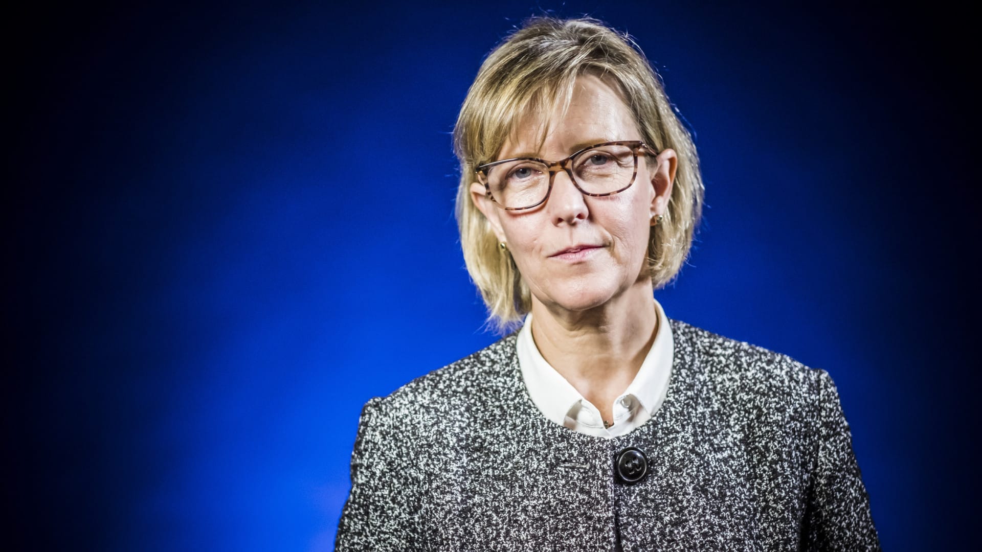 Maria Luís évoque "une incitation erronée" et dit vouloir "stimuler l'épargne".