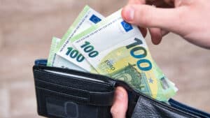 N'oublie pas que le salaire est différent ce mois-ci : Savoir à quoi s'attendre