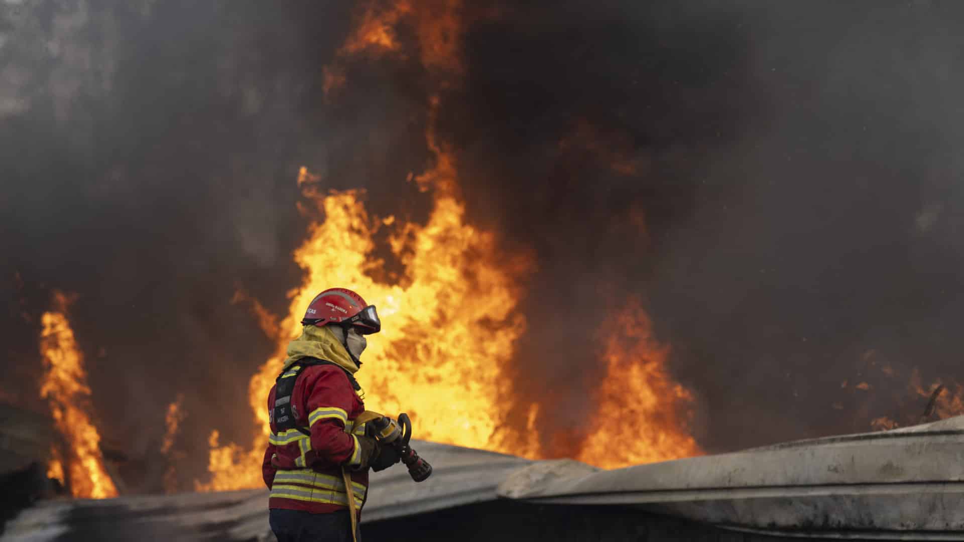 Opérationnels à pied et héliportés maintiennent le combat en altitude à Seia.