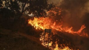 Plus de 3 500 opérateurs mobilisés pour les six plus grands incendies