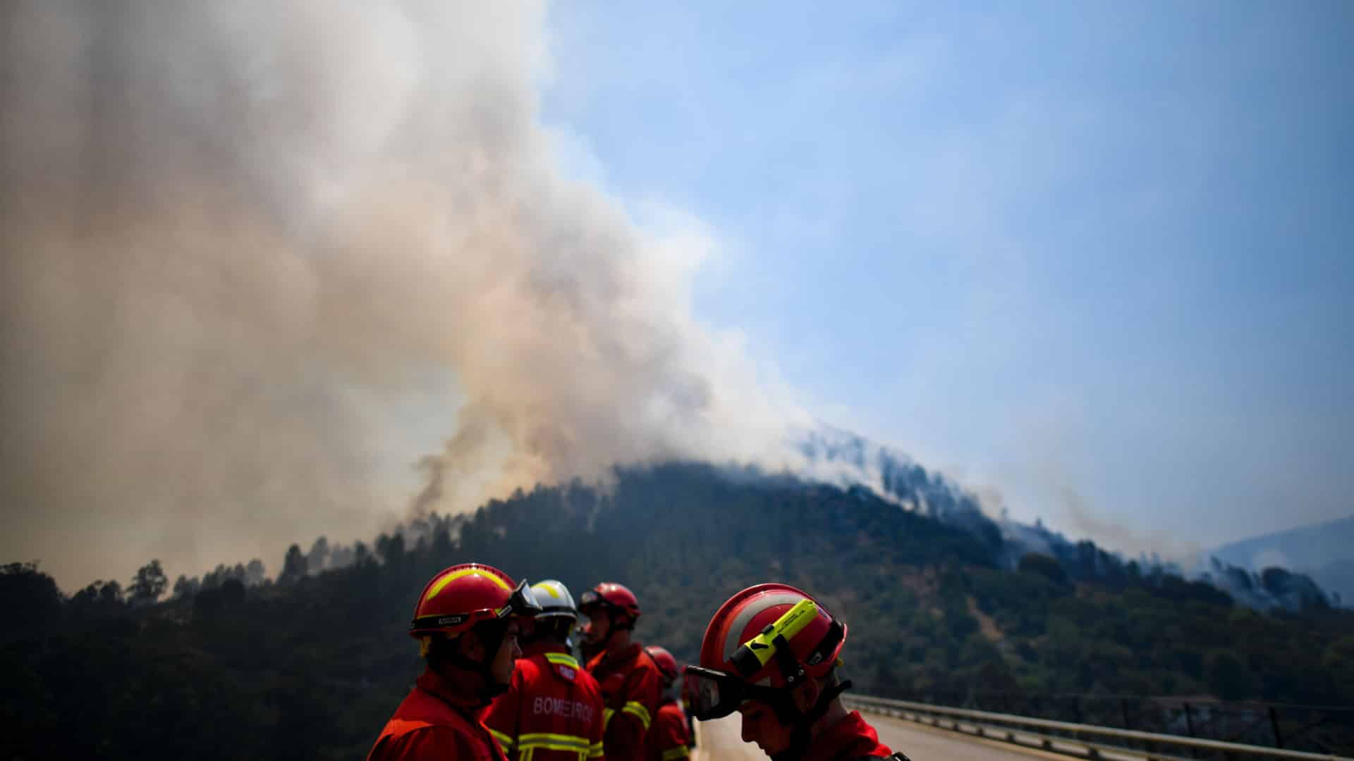 Près de 60 municipalités en danger maximal d'incendie. À quoi s'attendre aujourd'hui ?