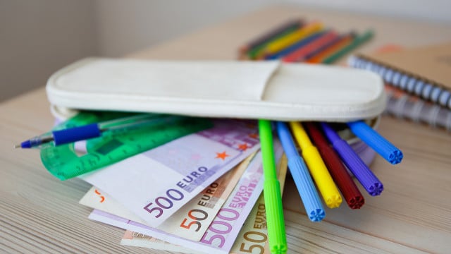 Retour à l'école imminent. Qui a droit au soutien de l'action sociale scolaire ?