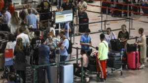 SIMA et Menzies parviennent à un accord et annulent les grèves prévues dans les aéroports.