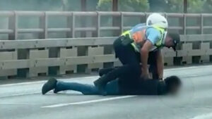 Trio arrêté lors d'une poursuite le 25 avril sera jugé pour vols.