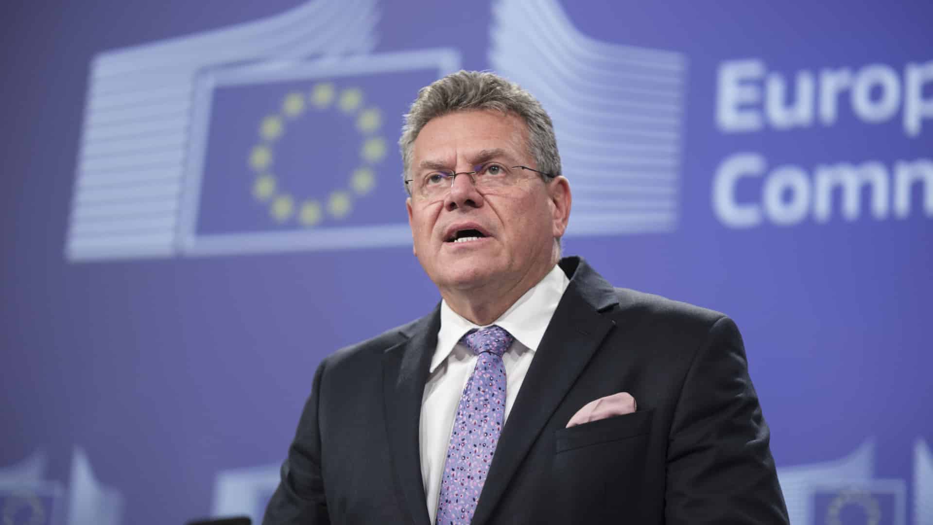 UE et États-Unis concluent un accord commercial : "Stabilité et prévisibilité".