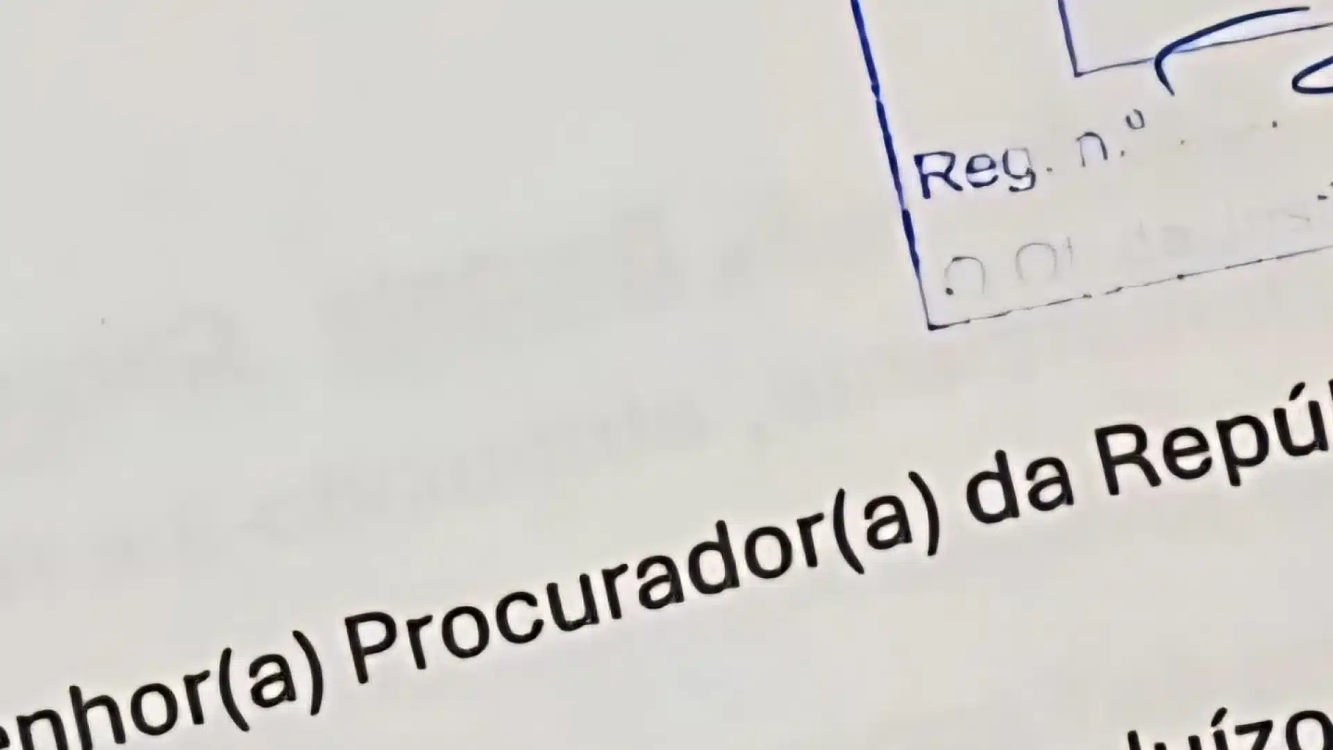 Un ancien maire d'Esposende porte plainte pour diffamation sur les réseaux sociaux.
