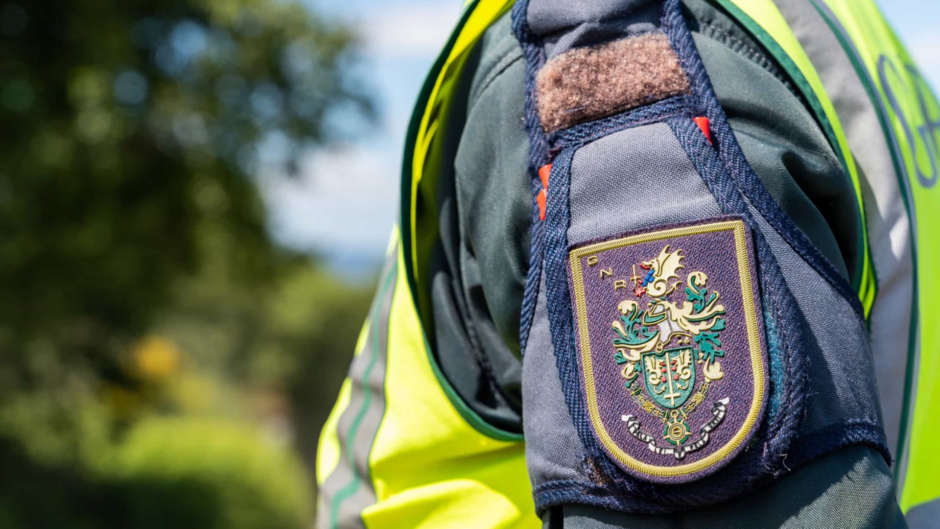 Une femme de 80 ans blessée dans une sortie de route sur la EN4 à Arraiolos finit par mourir.