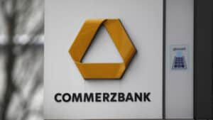 UniCredit augmente sa participation dans la banque allemande Commerzbank à 26%.
