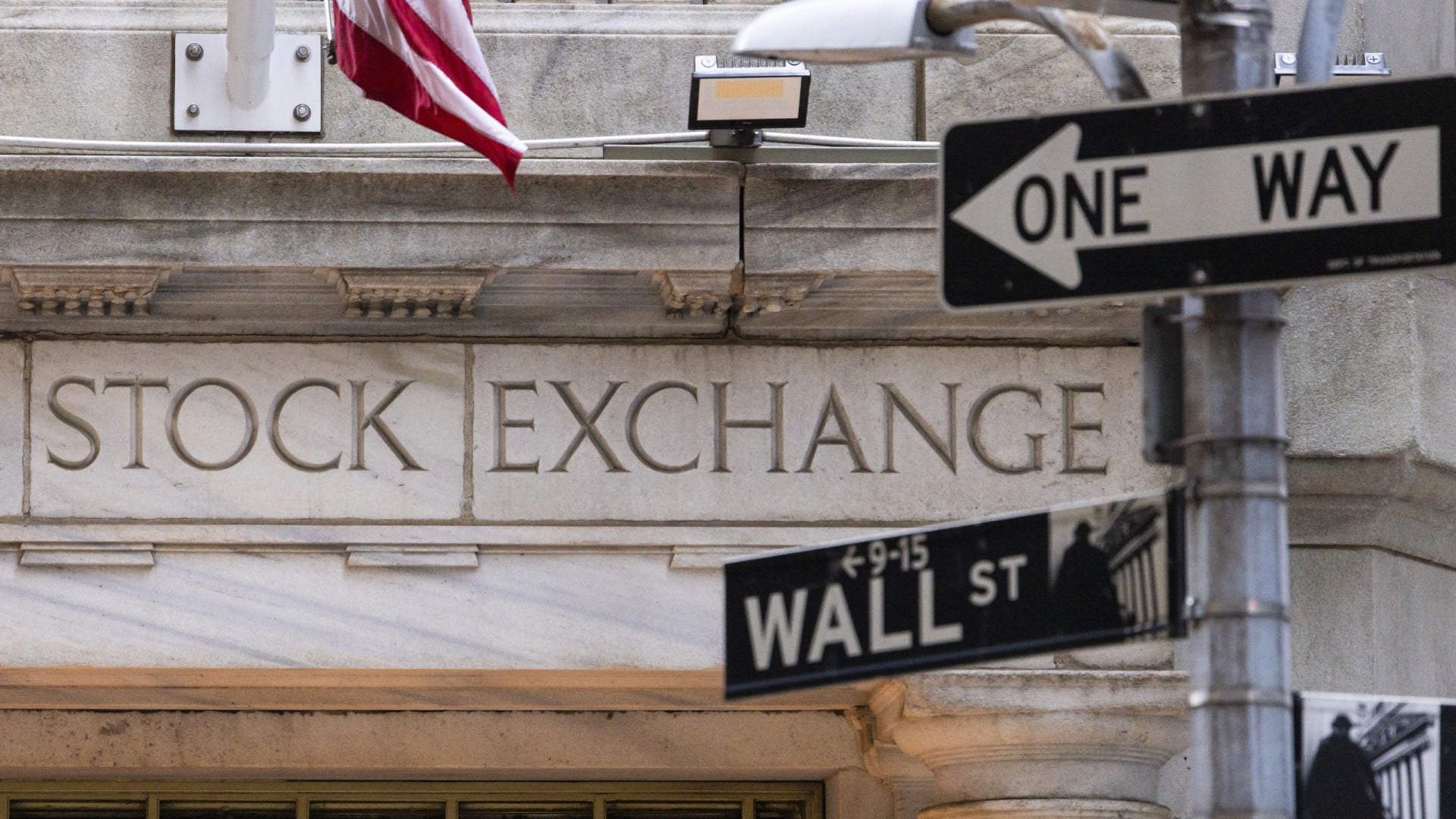 Wall Street clôture en baisse (avec des investisseurs se montrant prudents)