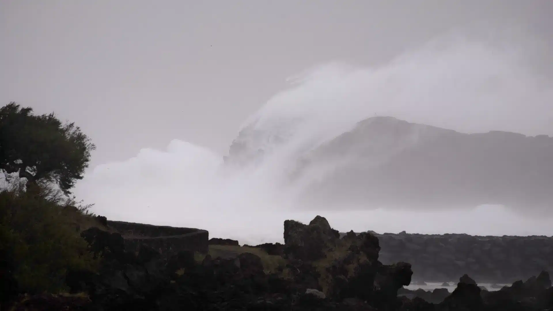 À LA MINUTE : Açores en alerte avec Gabrielle ; Des personnes évacuées de chez elles