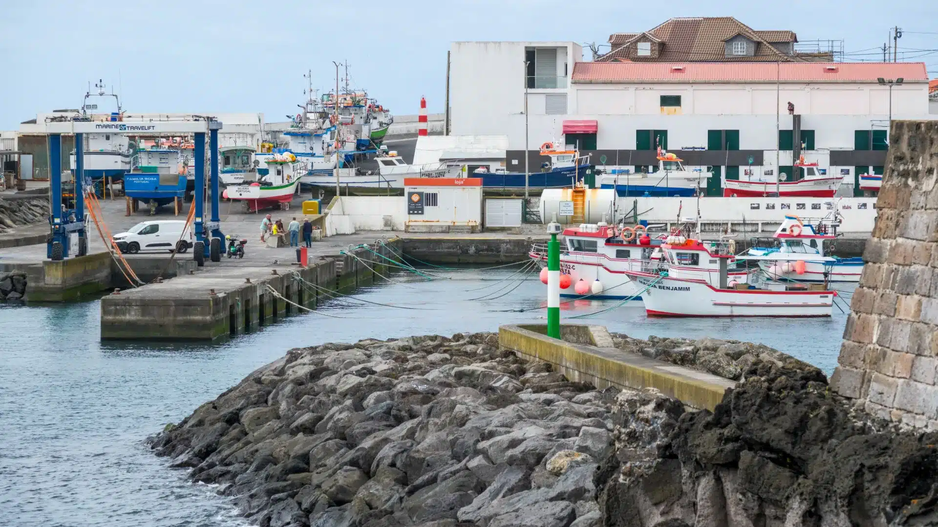Açores : L'ouragan de catégorie 1 aura un impact plus important sur le groupe central.