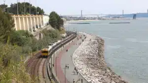 Activités sportives (pour tous) ferment la Marginal de Lisbonne à Cascais