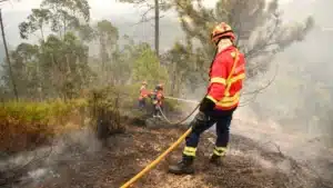 Associations humanitaires? Les pompiers demandent au gouvernement la création d'une carrière