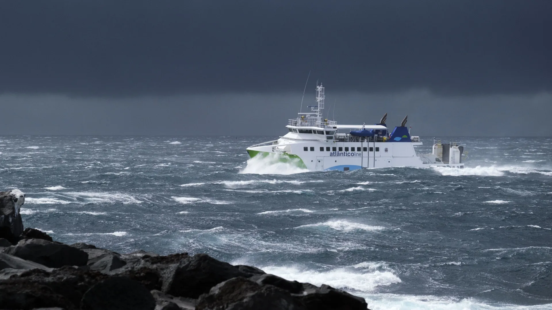 Atlânticoline annule les voyages Horta/Madalena/Velas en raison de Gabrielle.