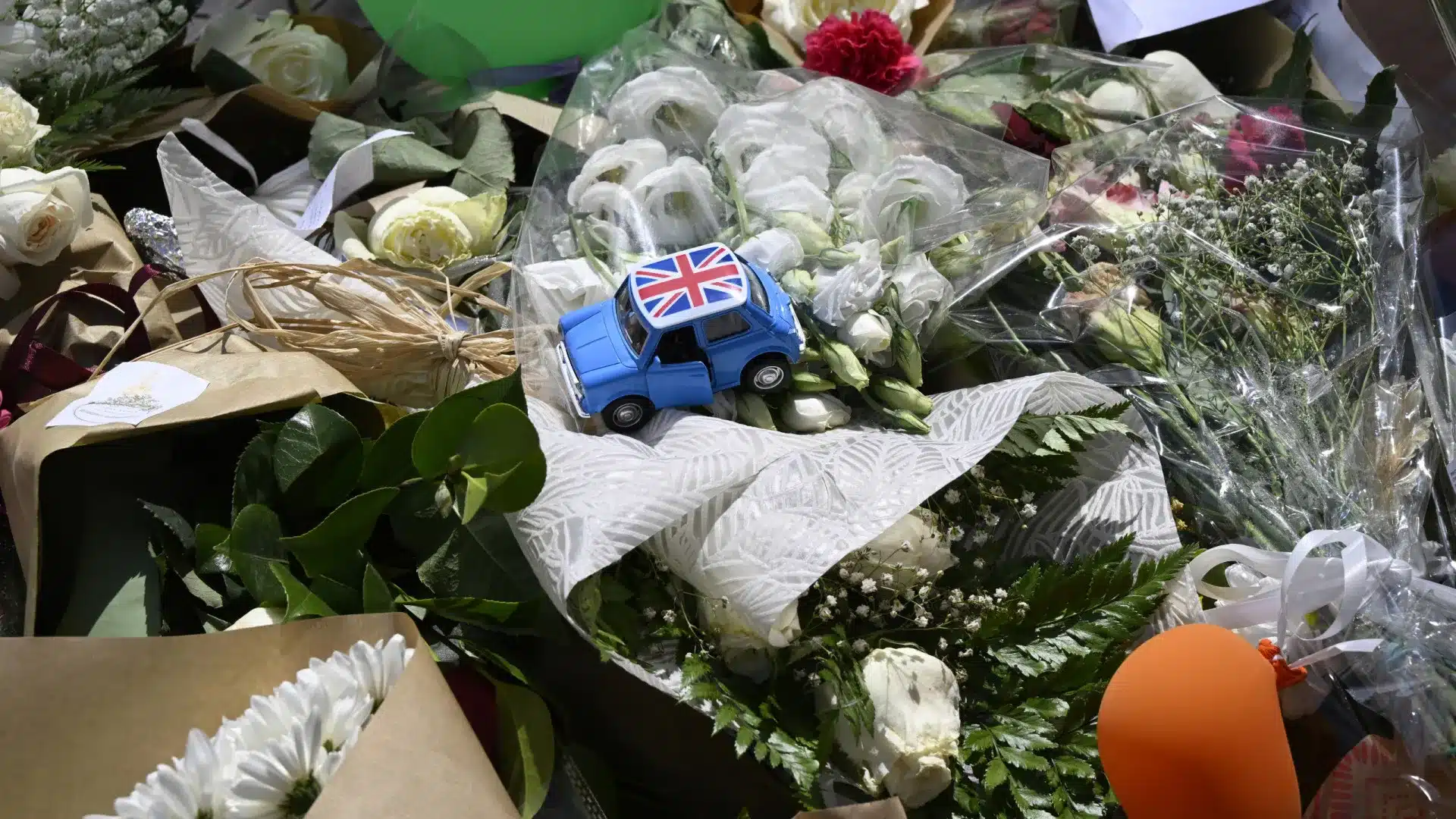 AU MINUTE : Toute conclusion est "prématurée"; Morts ? "Très triste"
