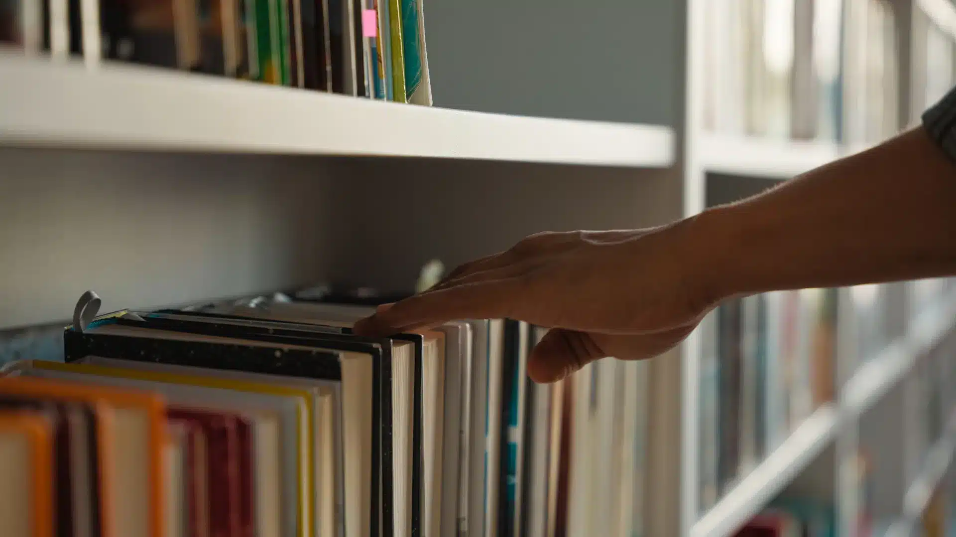 Au Portugal, les livres continuent de "perdre" face aux amis, aux réseaux sociaux et à la télévision.
