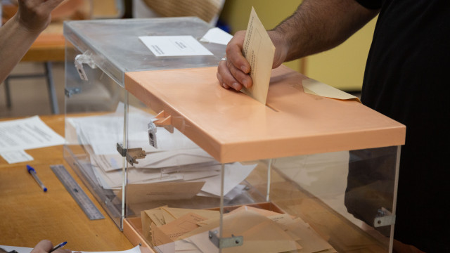 É estrangeiro e vive em Portugal? Quer votar nas Autárquicas? Saiba como