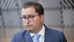 Baisse de l'impôt sur les sociétés ? C'est un "choix stratégique" pour promouvoir la "cohésion sociale".