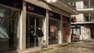 BPI encaisse 103 millions avec la vente de 14,75 % de la Banque de Développement d'Angola.