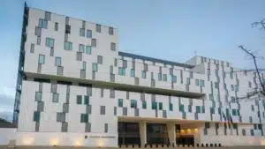 Cadavre de bébé trouvé dans une station de traitement des déchets à Cascais.