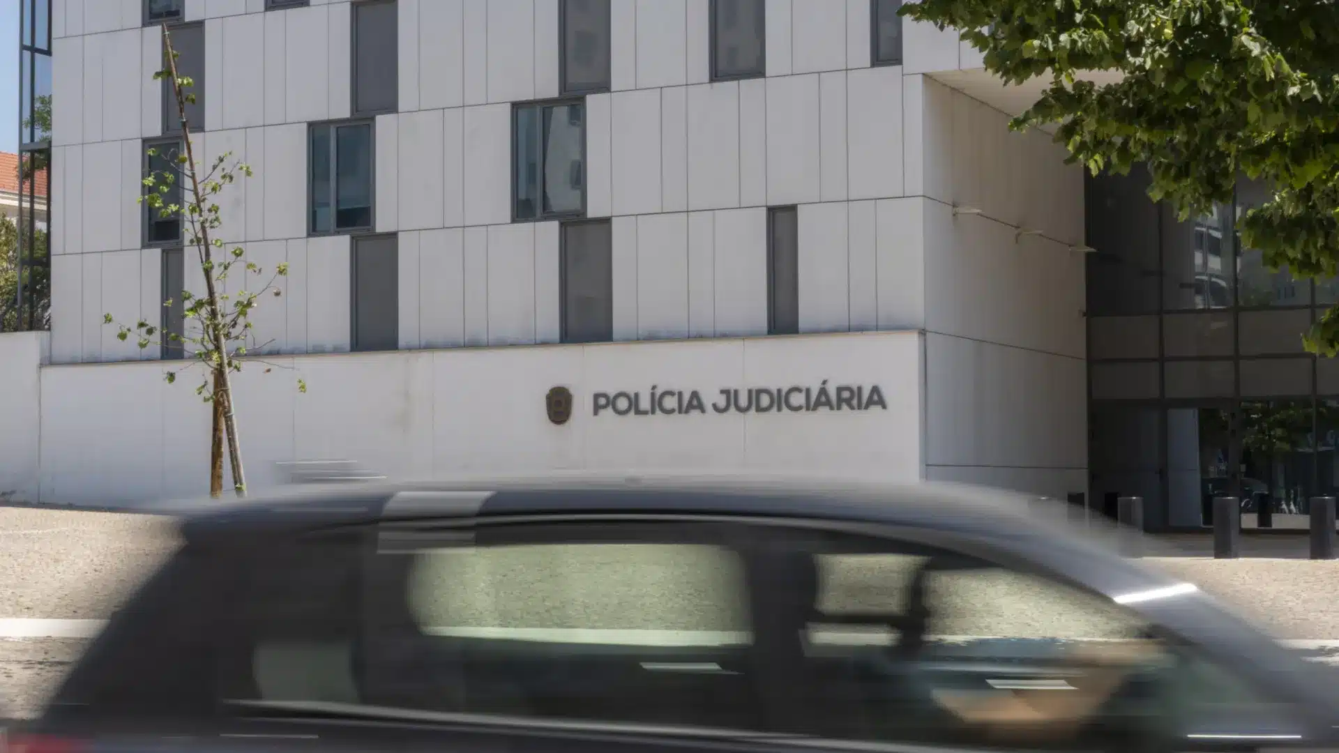 Couple arrêté pour enlèvement et vol d'homme à Porto en août
