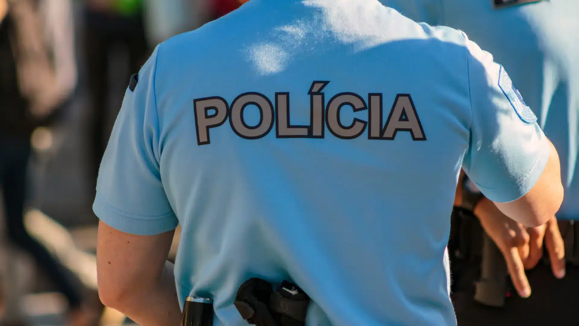 Des jeunes de 17 et 19 ans arrêtés après un vol au Parc des Nations.