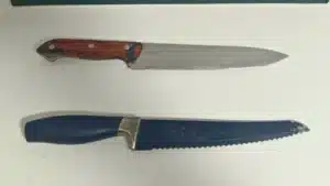 Deux jeunes de 16 et 17 ans arrêtés avec des armes de "grande taille"