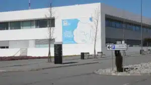 Droit d'accompagnement refusé à une femme enceinte à Guarda en raison d'un 'manque d'espace'.
