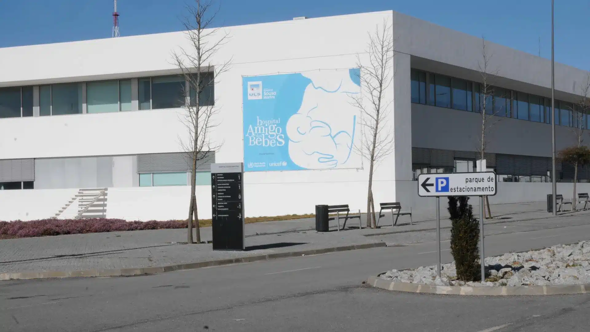 Droit d'accompagnement refusé à une femme enceinte à Guarda en raison d'un 'manque d'espace'.