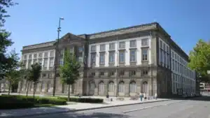 Étudiants de l'U.Porto réunis en urgence pour analyser le cas de Médecine