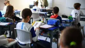 Fenprof alerte : 4.000 élèves du primaire pourraient commencer les cours sans professeur.