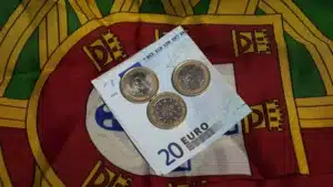 Fitch augmente la note du Portugal à A (avec une perspective stable)