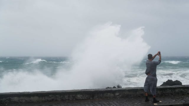 Gabrielle. La plus grande rafale de vent enregistrée a été de 185 km/h sur l'île de Terceira.