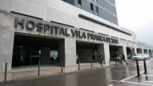 Hôpital de Vila Franca, avec un seul obstétricien, risque de perdre la formation.
